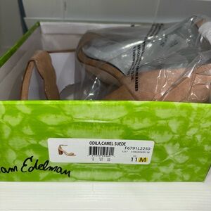 BRAND new in box sam Edelman shoes!!